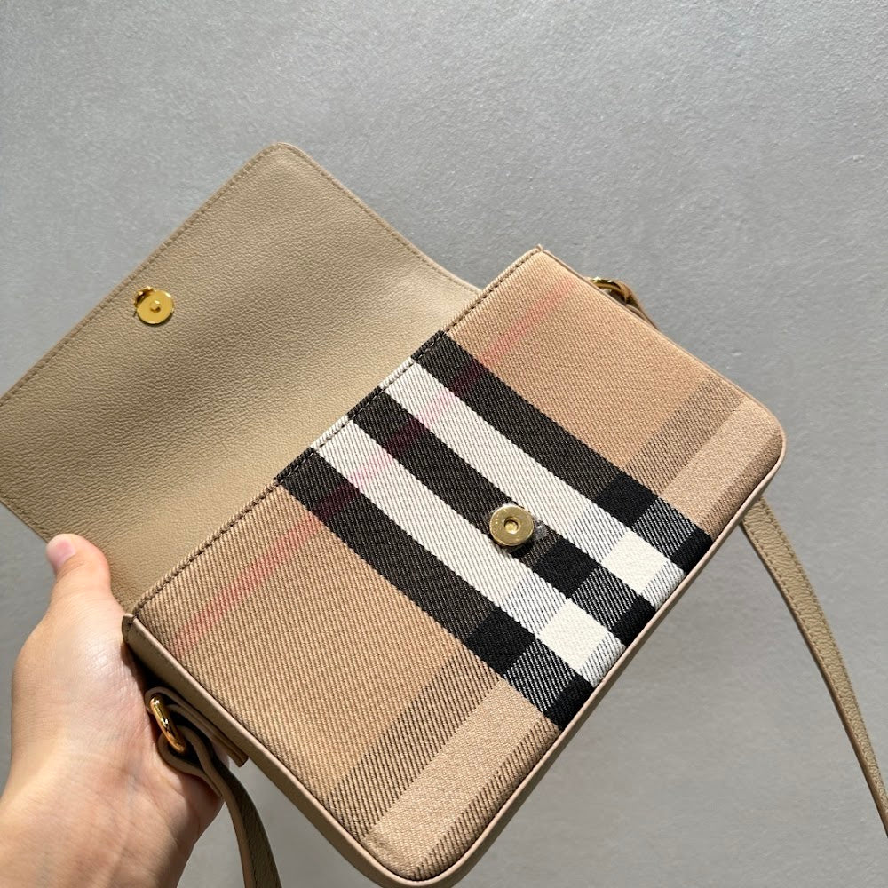 Ezyycart Bags Burberryn Luxury Bag --92506
