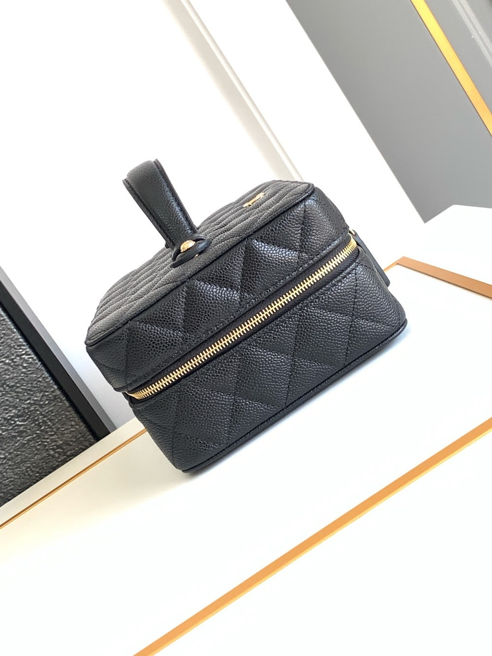 new-luxury-designer-bags-nm9599