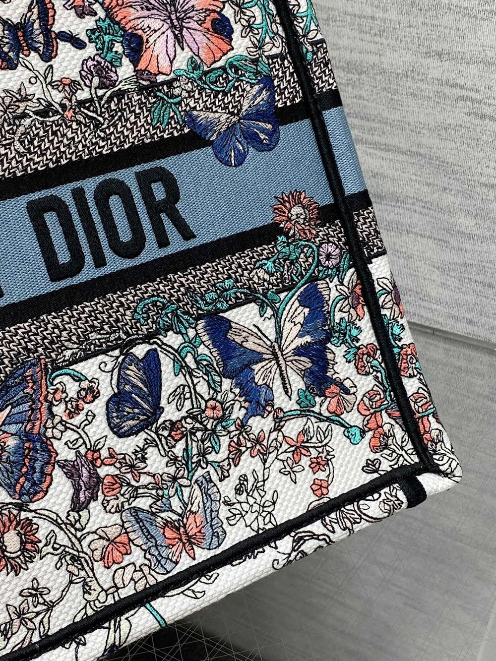new-designer-premium-bags-nm16454
