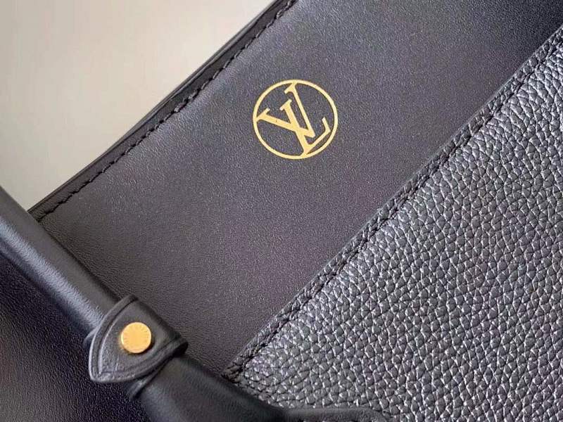 Anum Bags ln Luxury Bag --60461