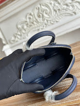 new-luxury-designer-bags-nm11578