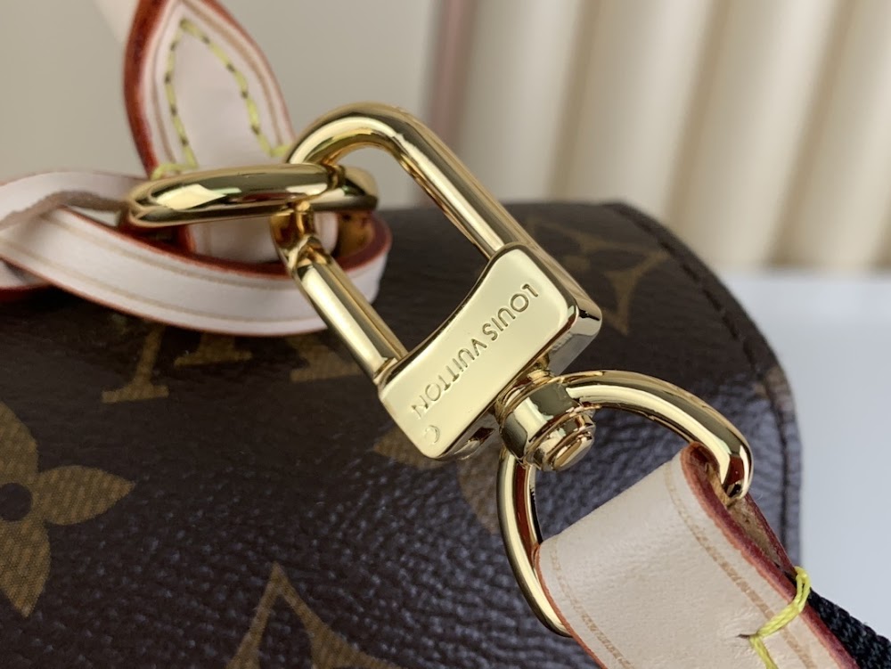 Anum Bags ln Luxury Bag --56472