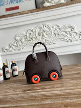 new-luxury-designer-bags-nm11573