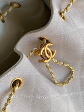 new-luxury-designer-bags-nm5975