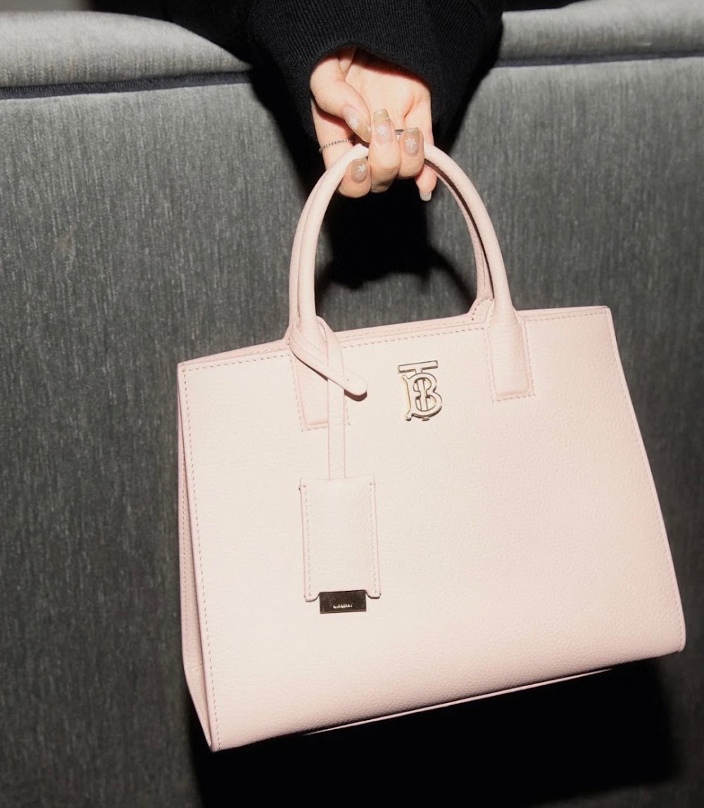 Ezyycart Bags Burberryn Luxury Bag --91875