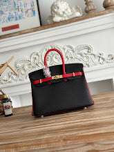 new-luxury-designer-bags-nm11374