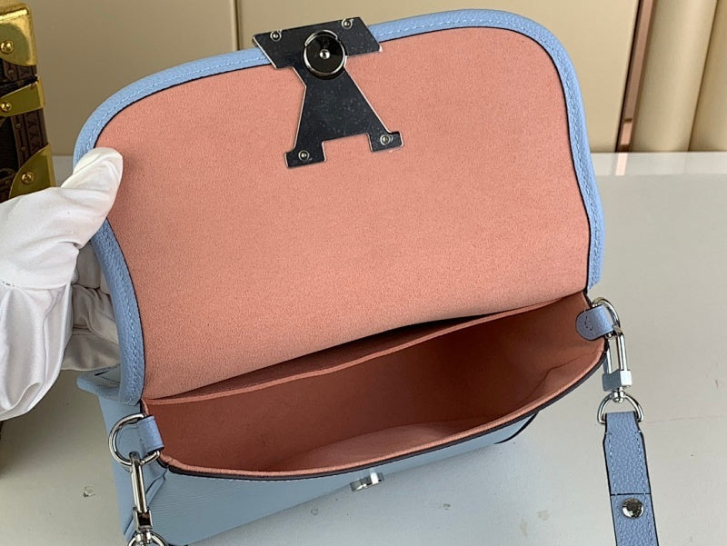 Anum Bags ln Luxury Bag --57389