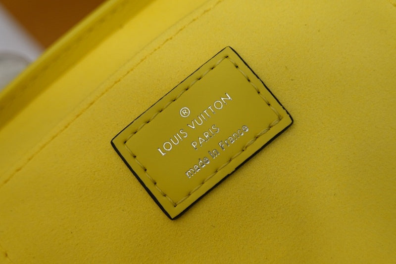Anum Bags ln Luxury Bag --60140