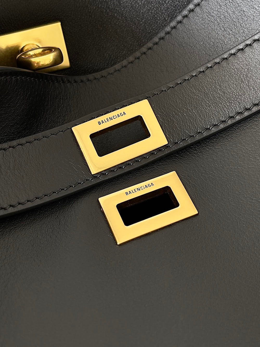 Ezyycart Bags Balenciaga Luxury Bag --111747