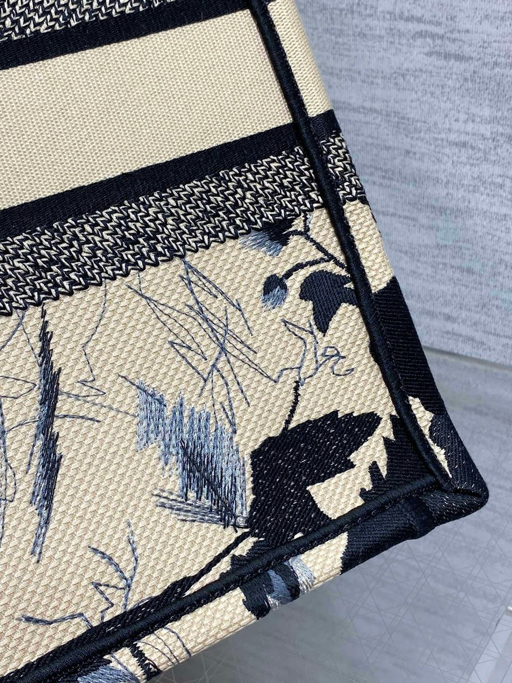 new-luxury-designer-bags-nm16052