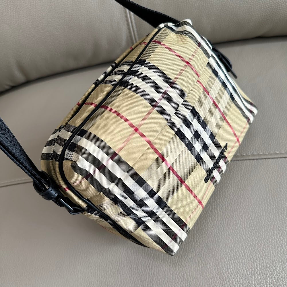 Ezyycart Bags Burberryn Luxury Bag --92879