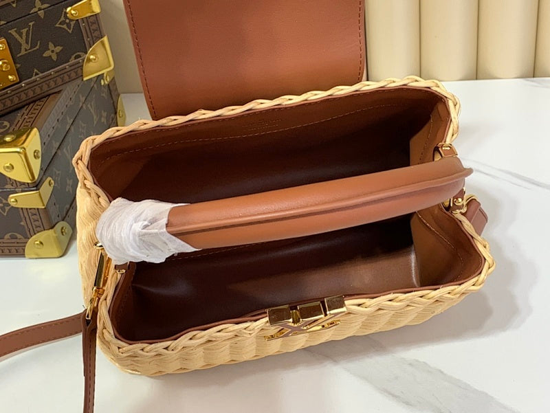 Anum Bags ln Luxury Bag --58860