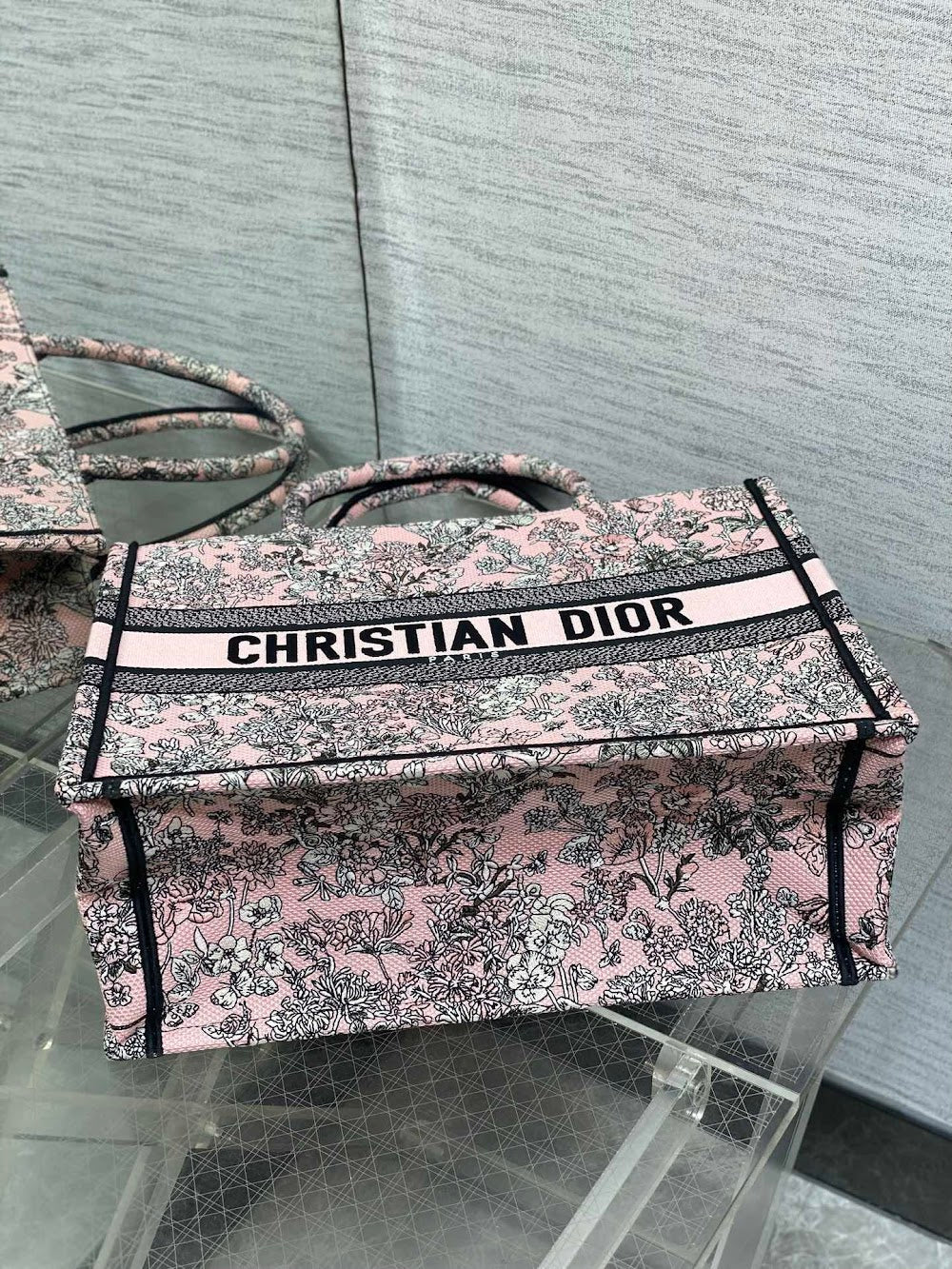 new-luxury-designer-bags-nm16042