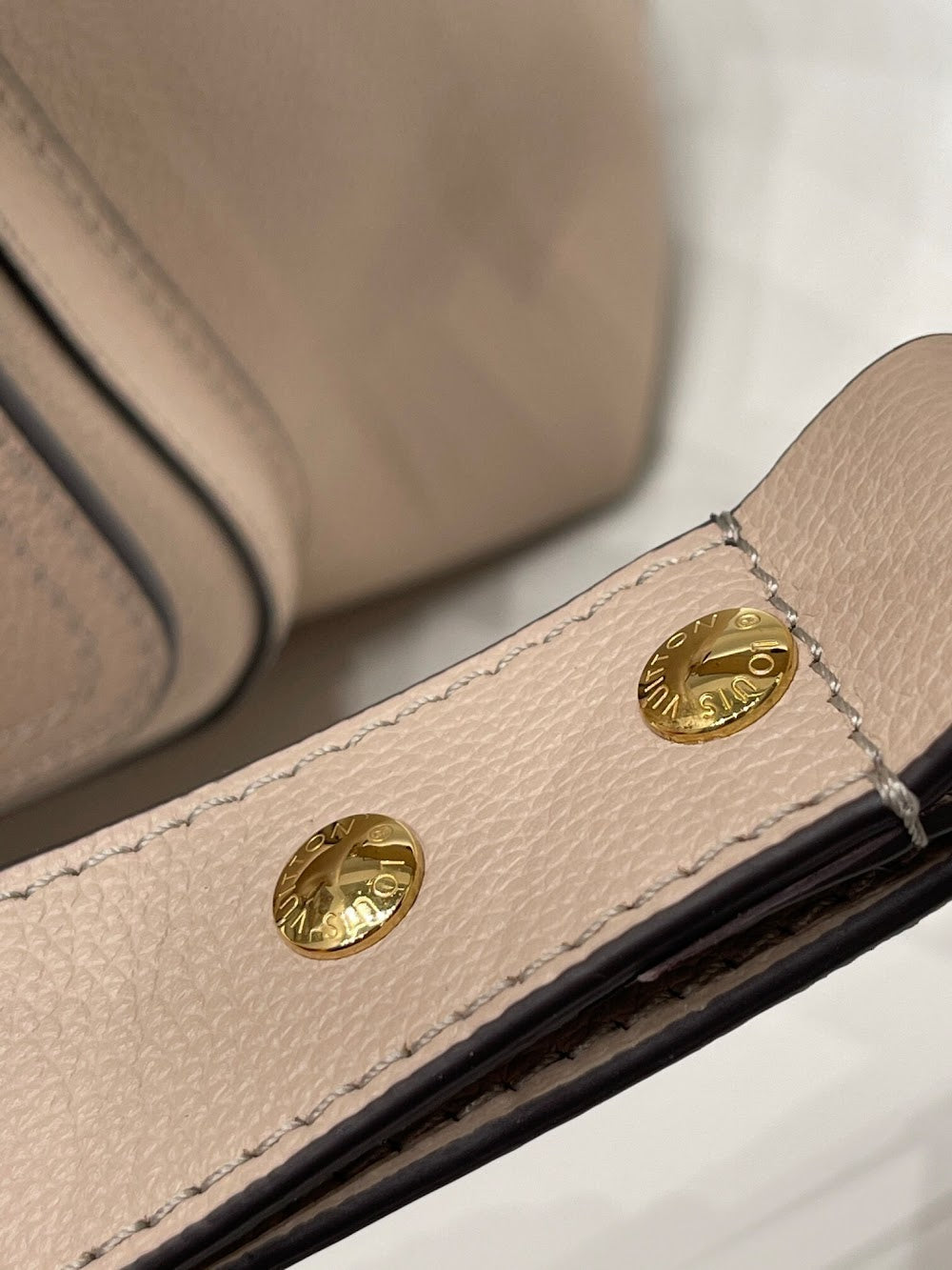 Anum Bags ln Luxury Bag --60686