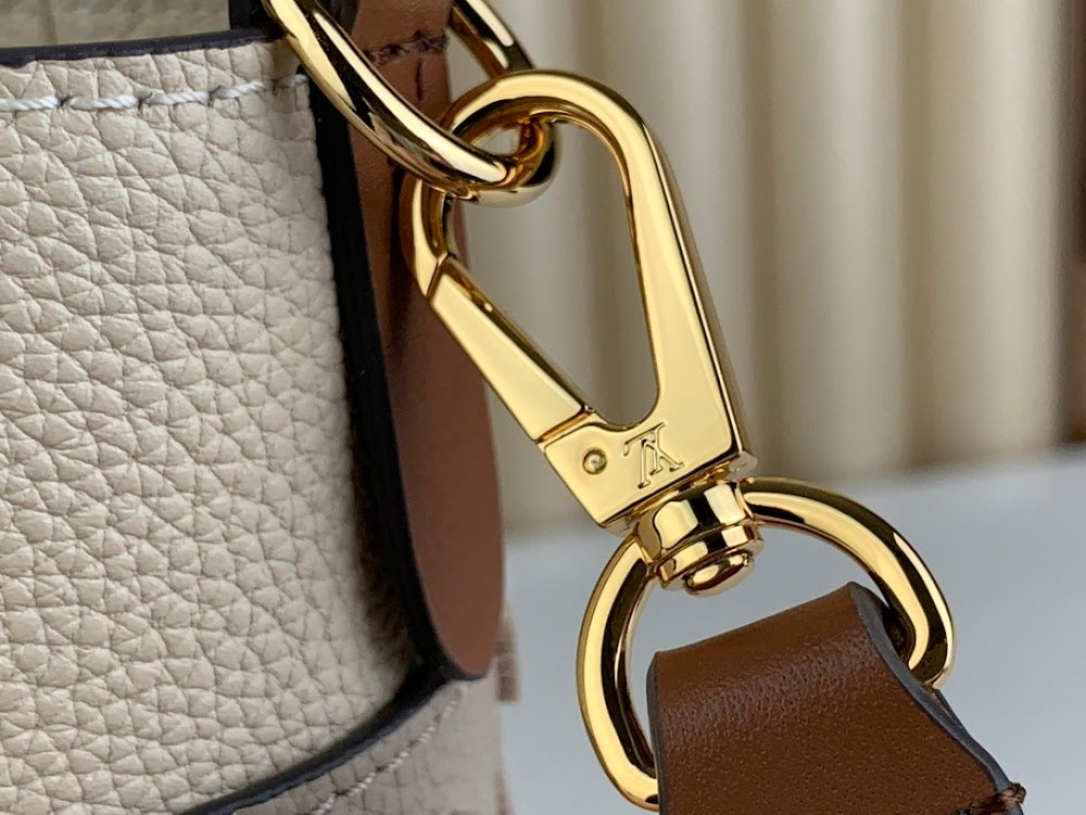 Anum Bags ln Luxury Bag --58868