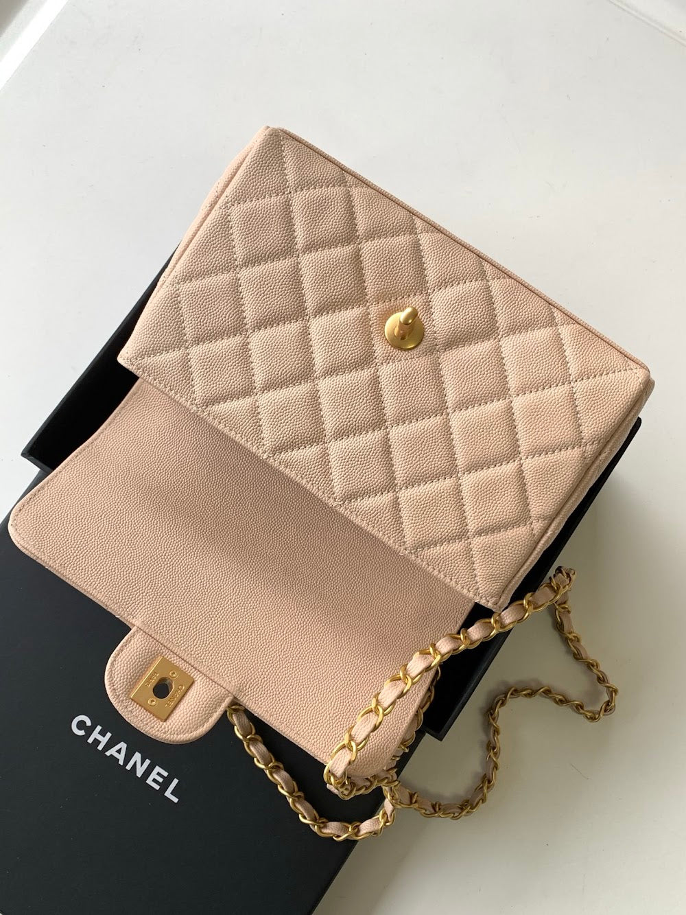 new-designer-premium-bags-nm9628