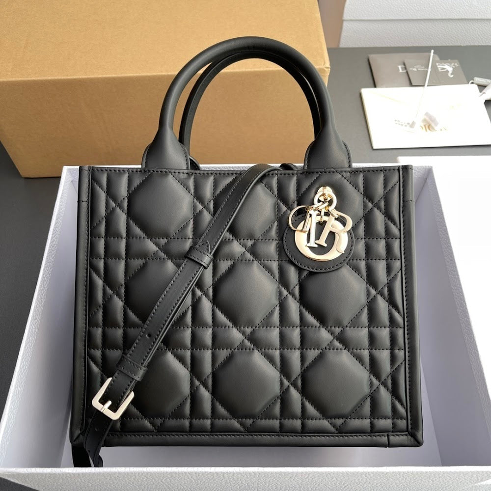 new-luxury-designer-bags-nm15848