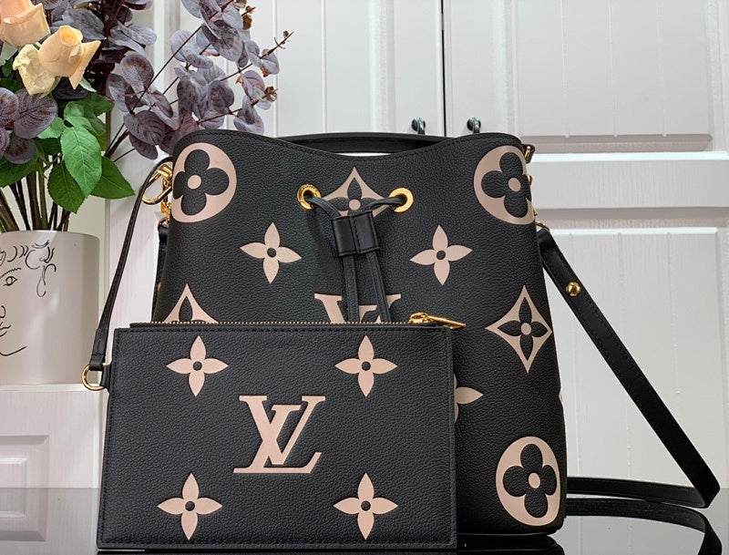 Anum Bags ln Luxury Bag --58867