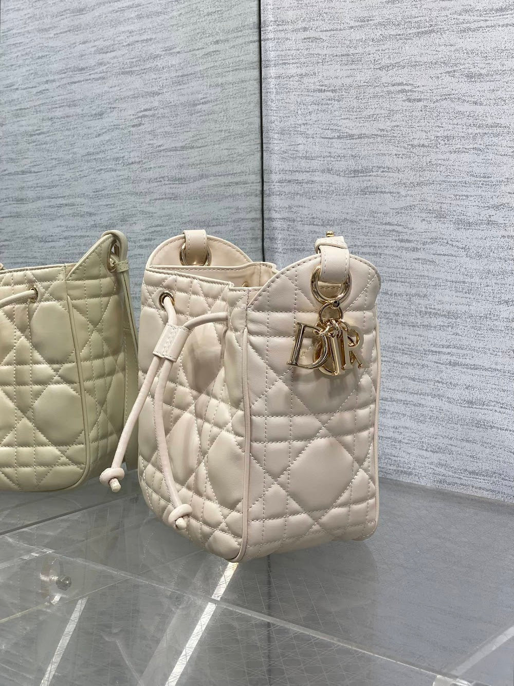 new-designer-premium-bags-nm16655