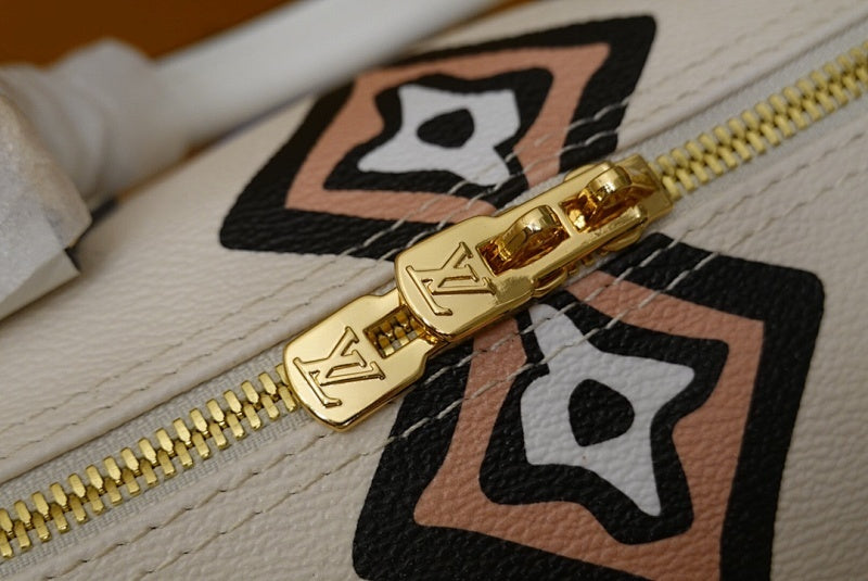 Anum Bags ln Luxury Bag --60355