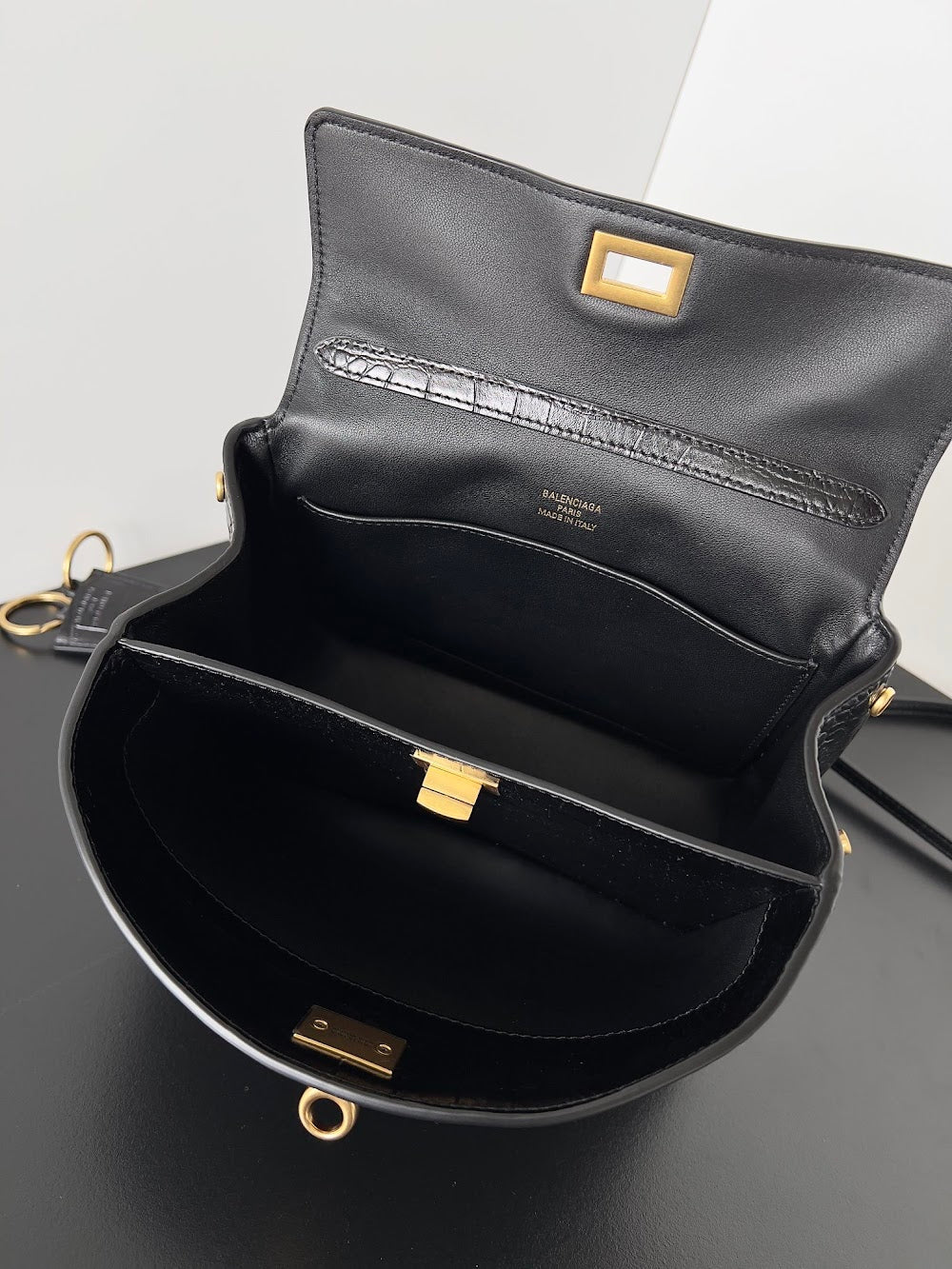 Ezyycart Bags Balenciaga Luxury Bag --111560