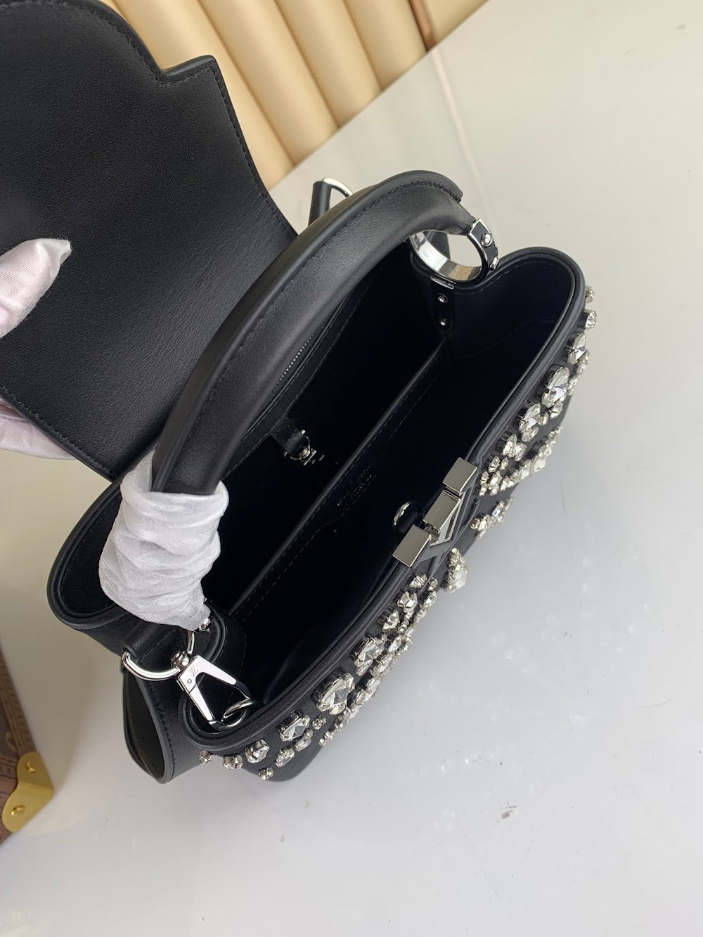 Anum Bags ln Luxury Bag --56948