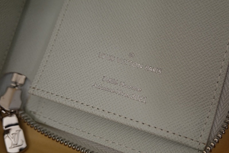 Anum Bags ln Luxury Bag --60171