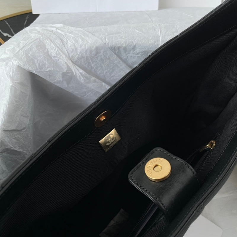 new-luxury-designer-bags-nm19957