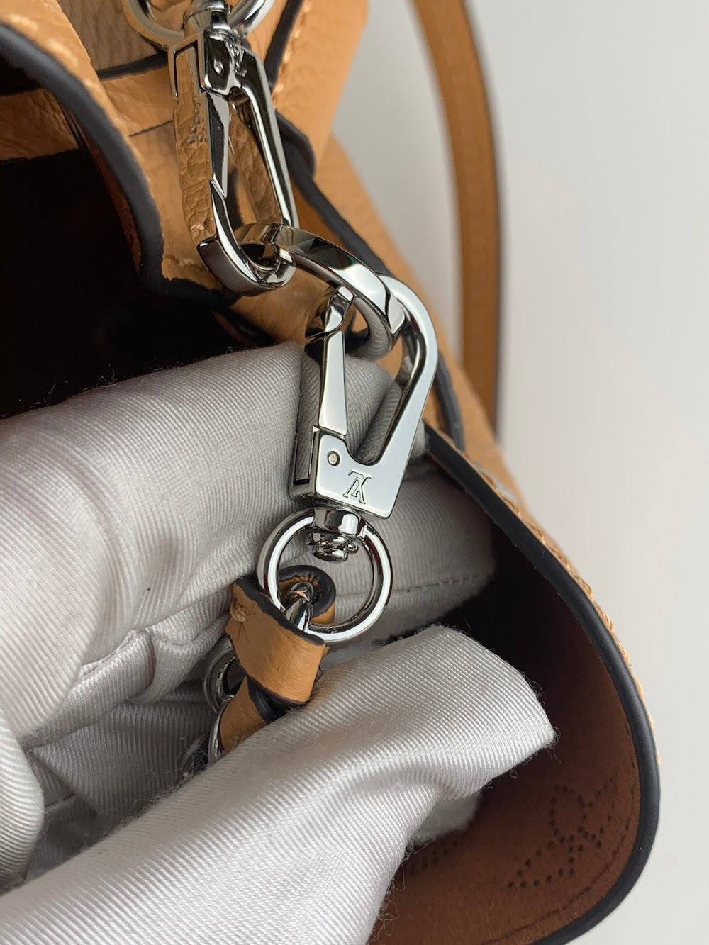 Anum Bags ln Luxury Bag --60607