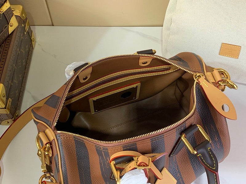 Anum Bags ln Luxury Bag --56525