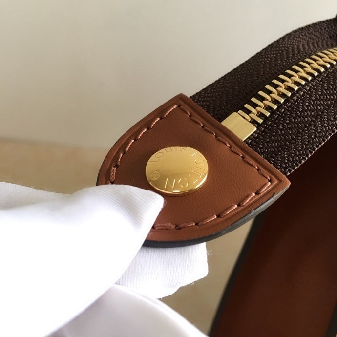 Anum Bags ln Luxury Bag --58871
