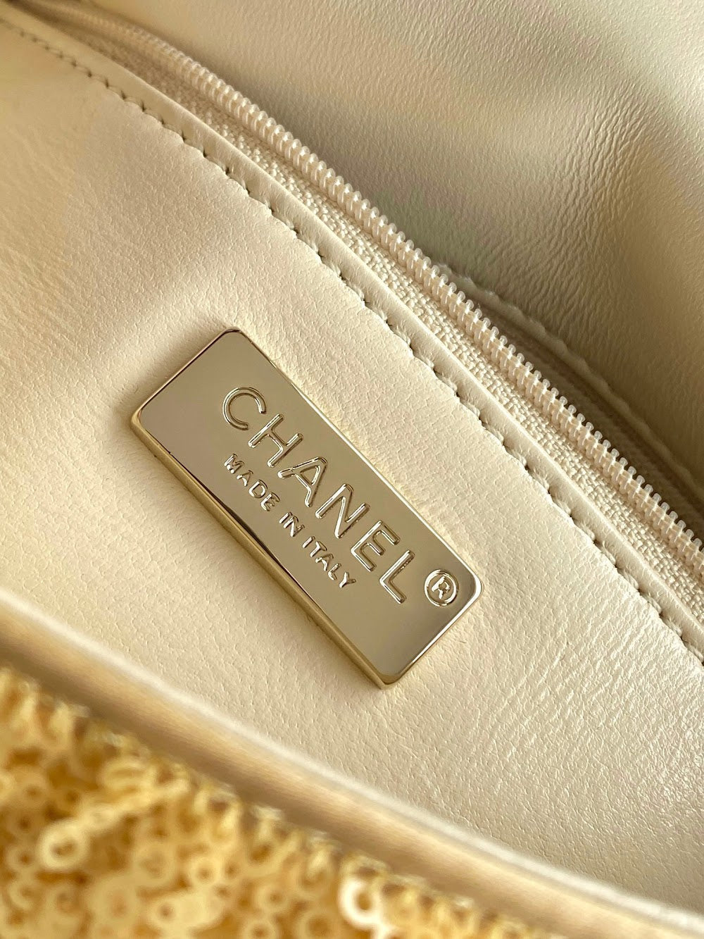 new-luxury-designer-bags-nm20384