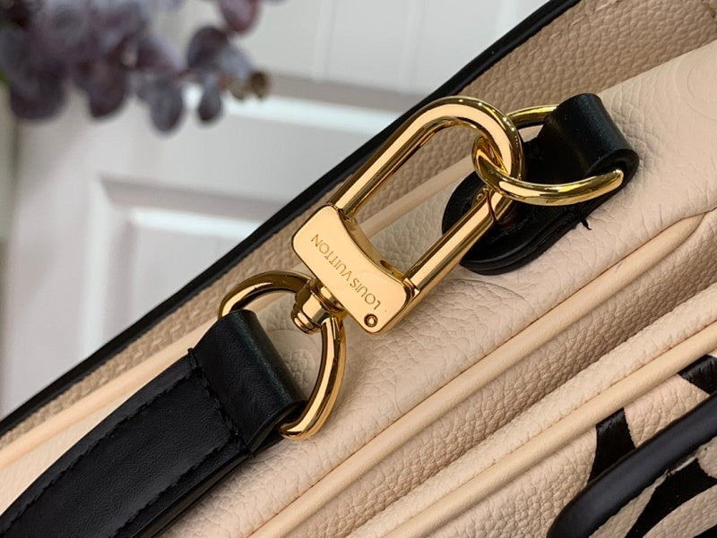 Anum Bags ln Luxury Bag --59627