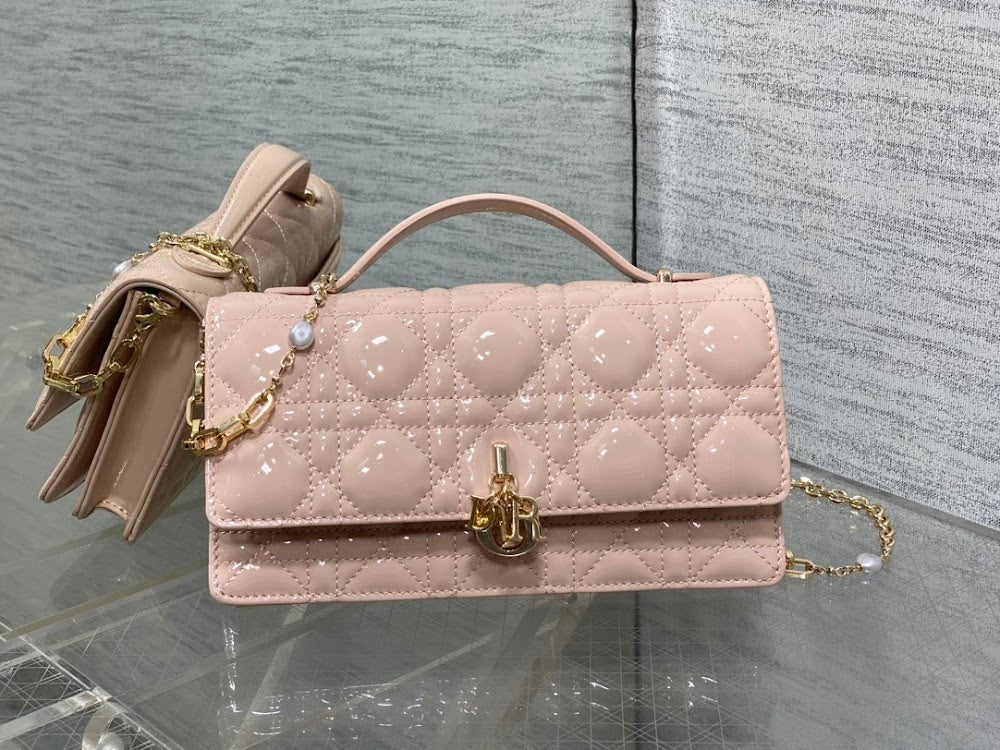 new-luxury-designer-bags-nm16477