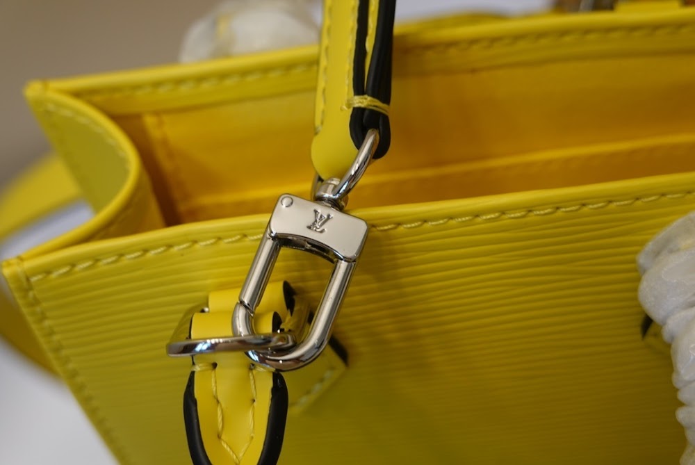 Anum Bags ln Luxury Bag --60140