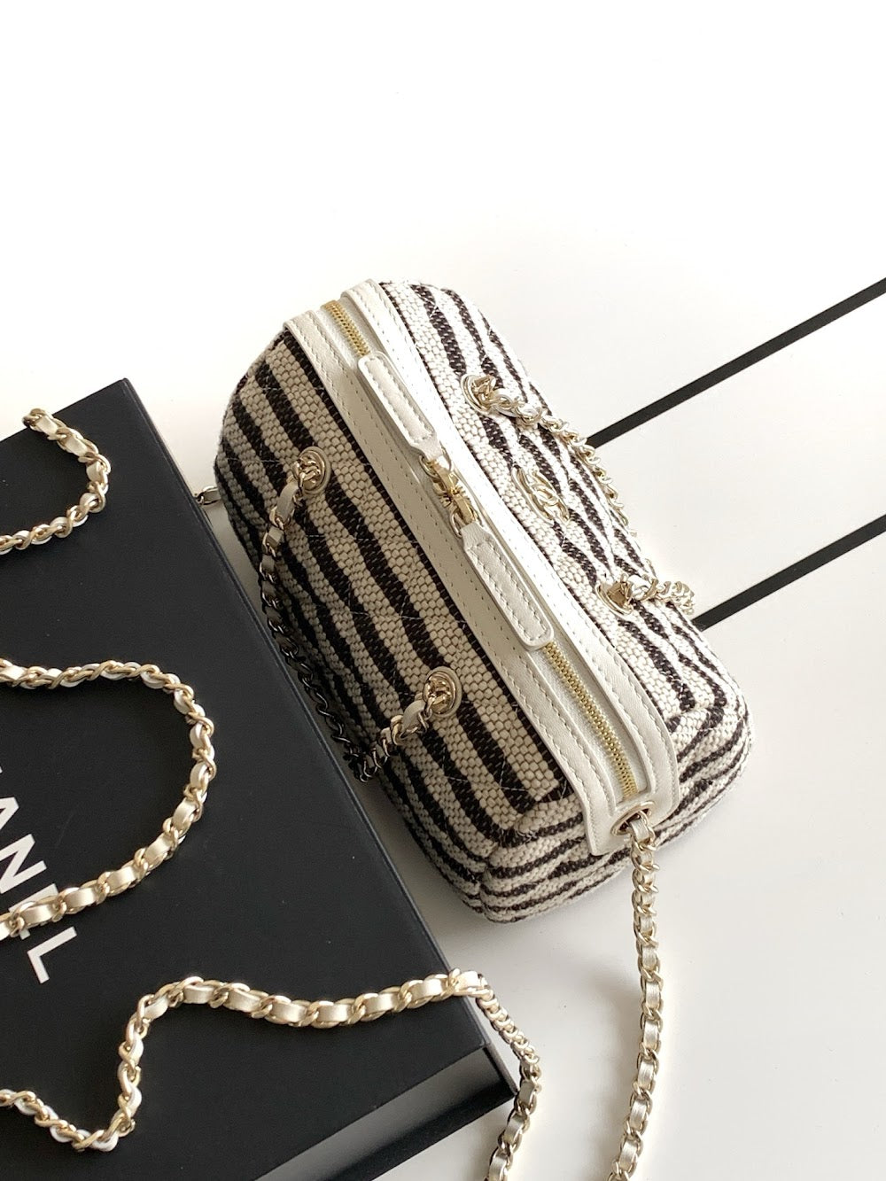 Anum Bags CHn Luxury Bag --114072
