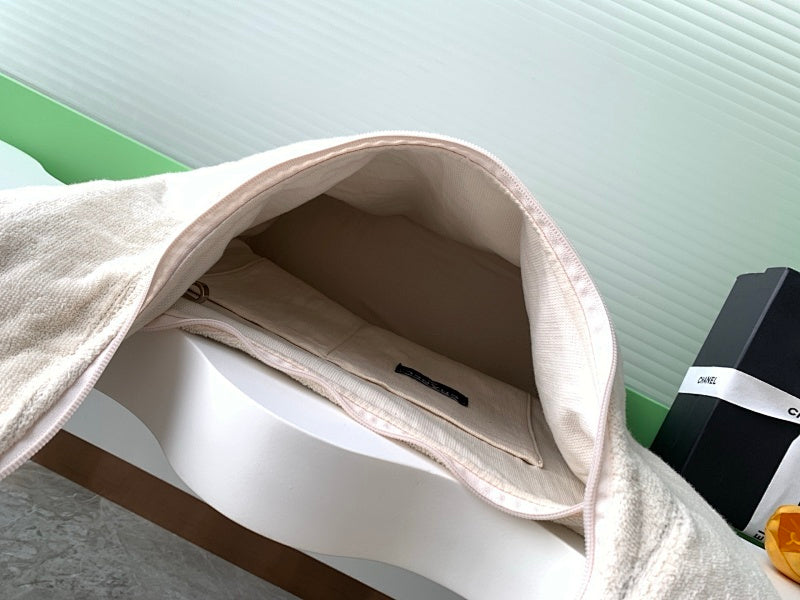 new-luxury-designer-bags-nm9825