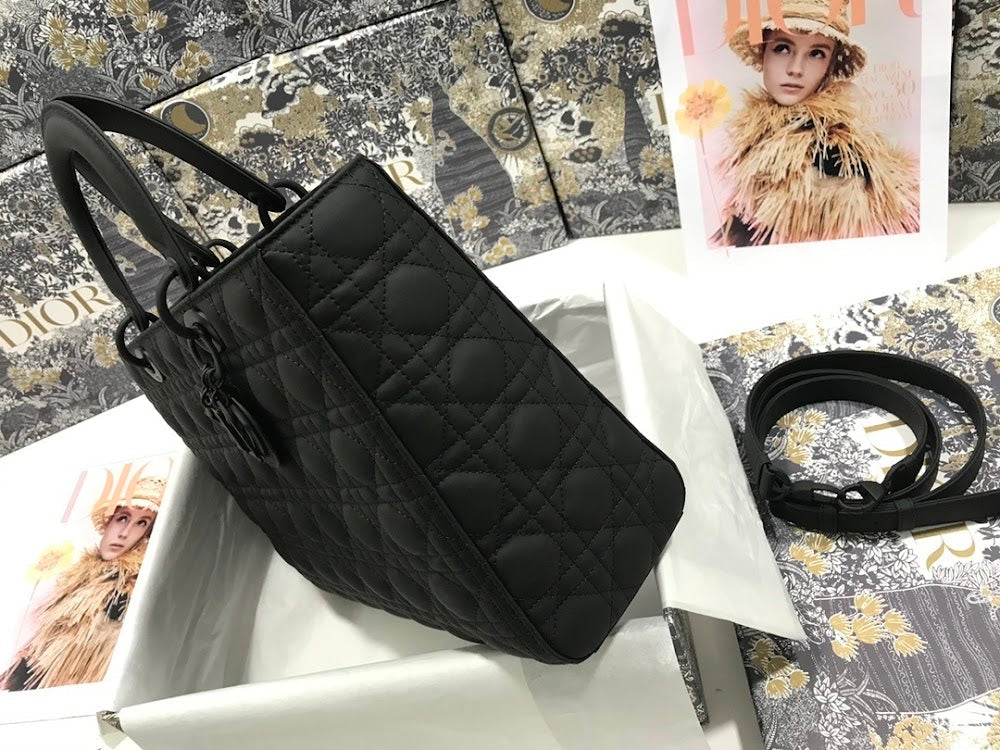 new-luxury-designer-bags-nm16044