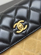 new-luxury-designer-bags-nm6266