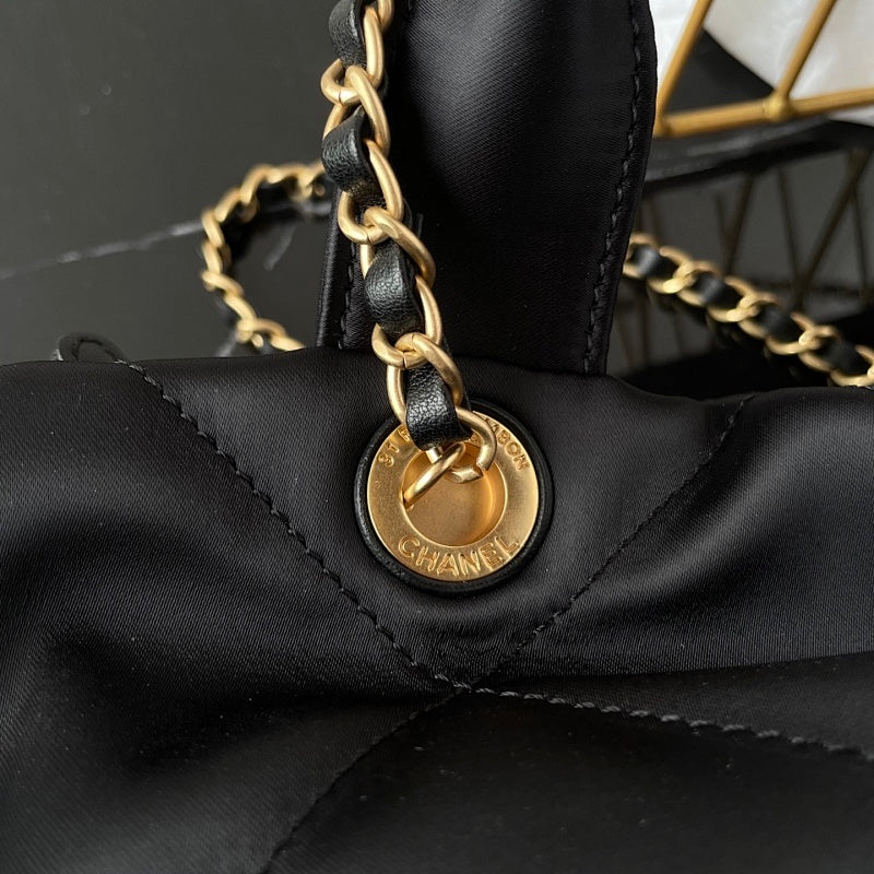 new-luxury-designer-bags-nm20414