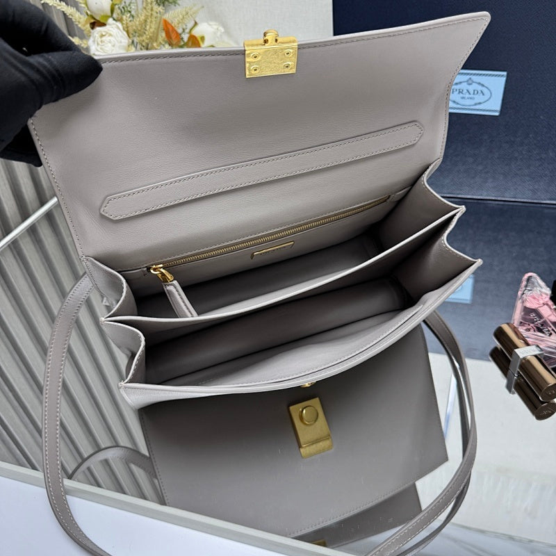 Ezyycart Bags pradn Luxury Bag --75210