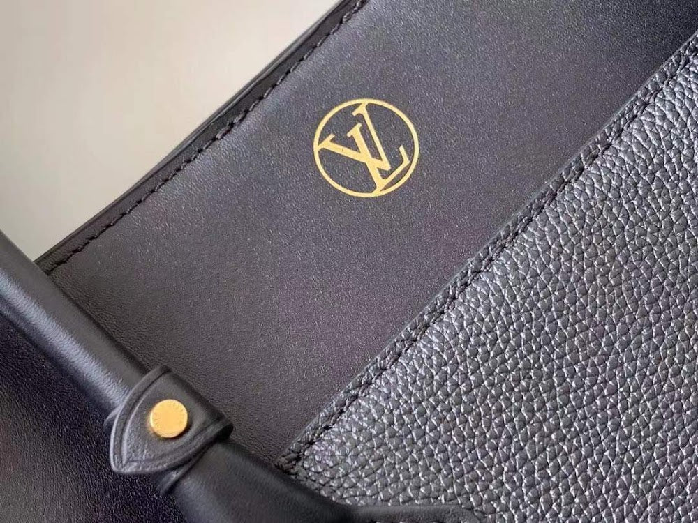 Anum Bags ln Luxury Bag --60461