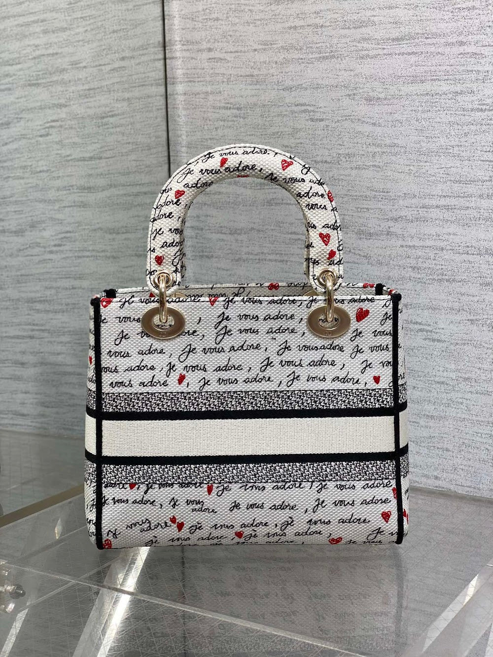 new-luxury-designer-bags-nm16078