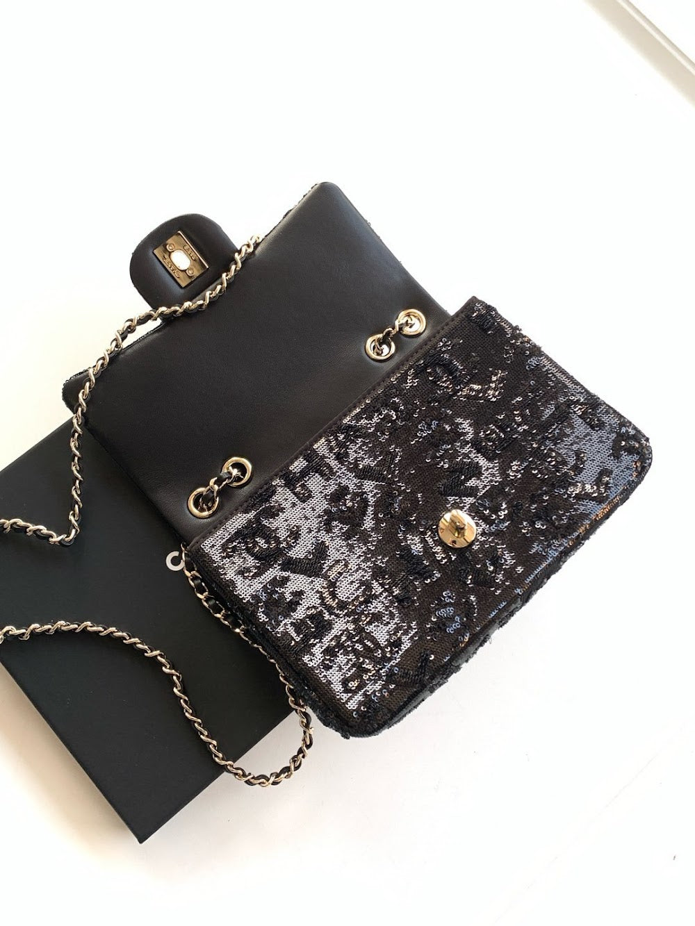 Anum Bags CHn Luxury Bag --114167