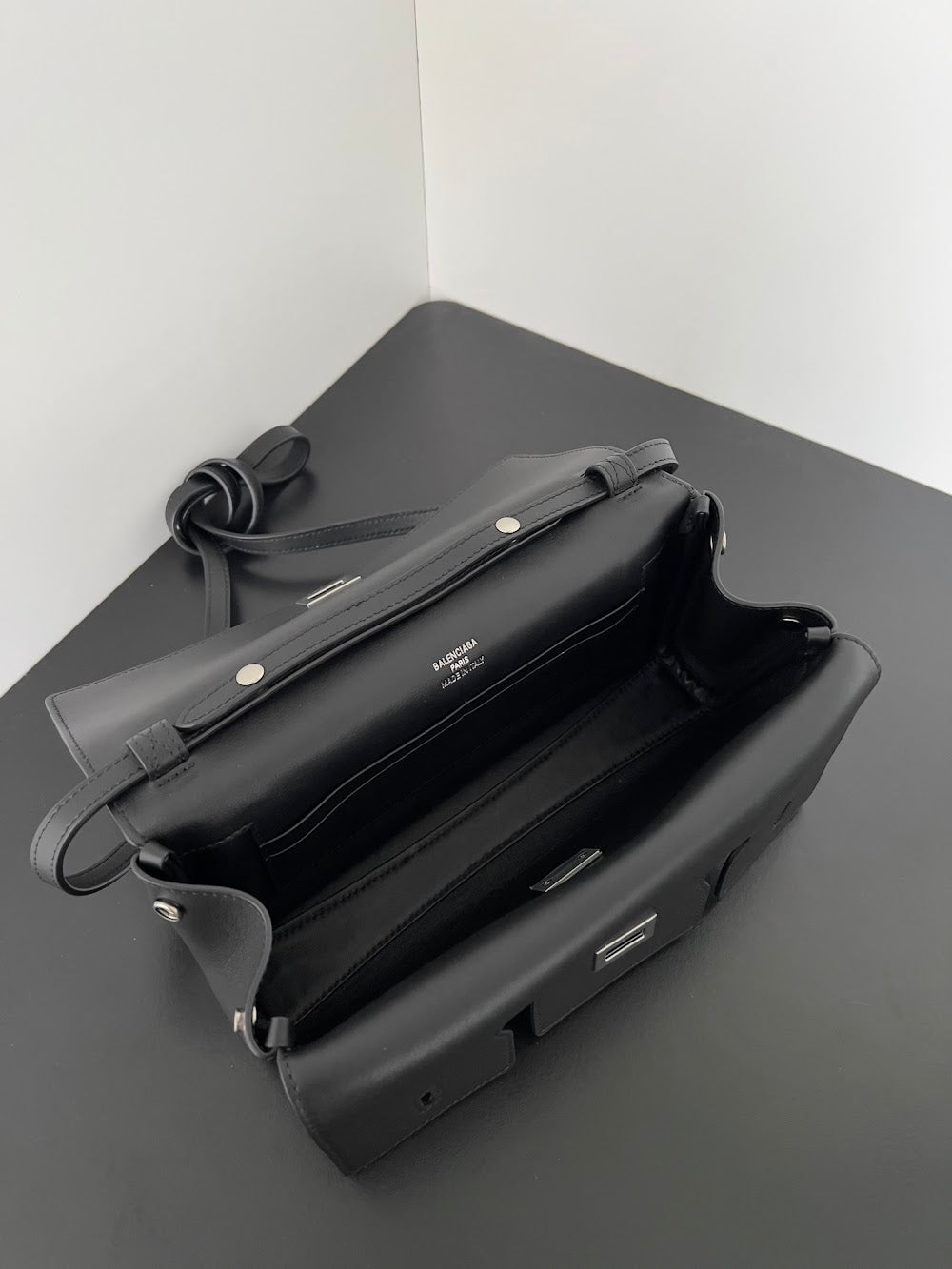 Ezyycart Bags Balenciaga Luxury Bag --111509