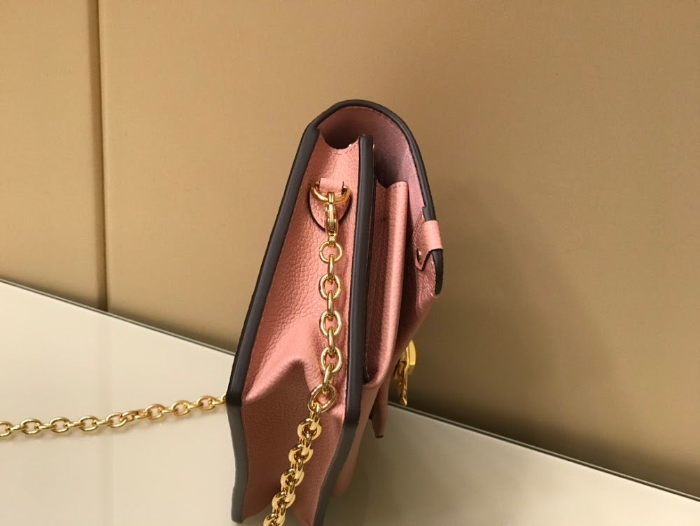 Anum Bags ln Luxury Bag --60231