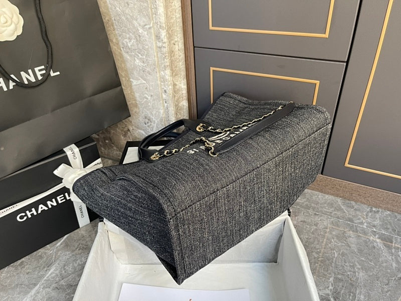 new-luxury-designer-bags-nm9360