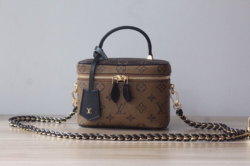 Anum Bags ln Luxury Bag --56641