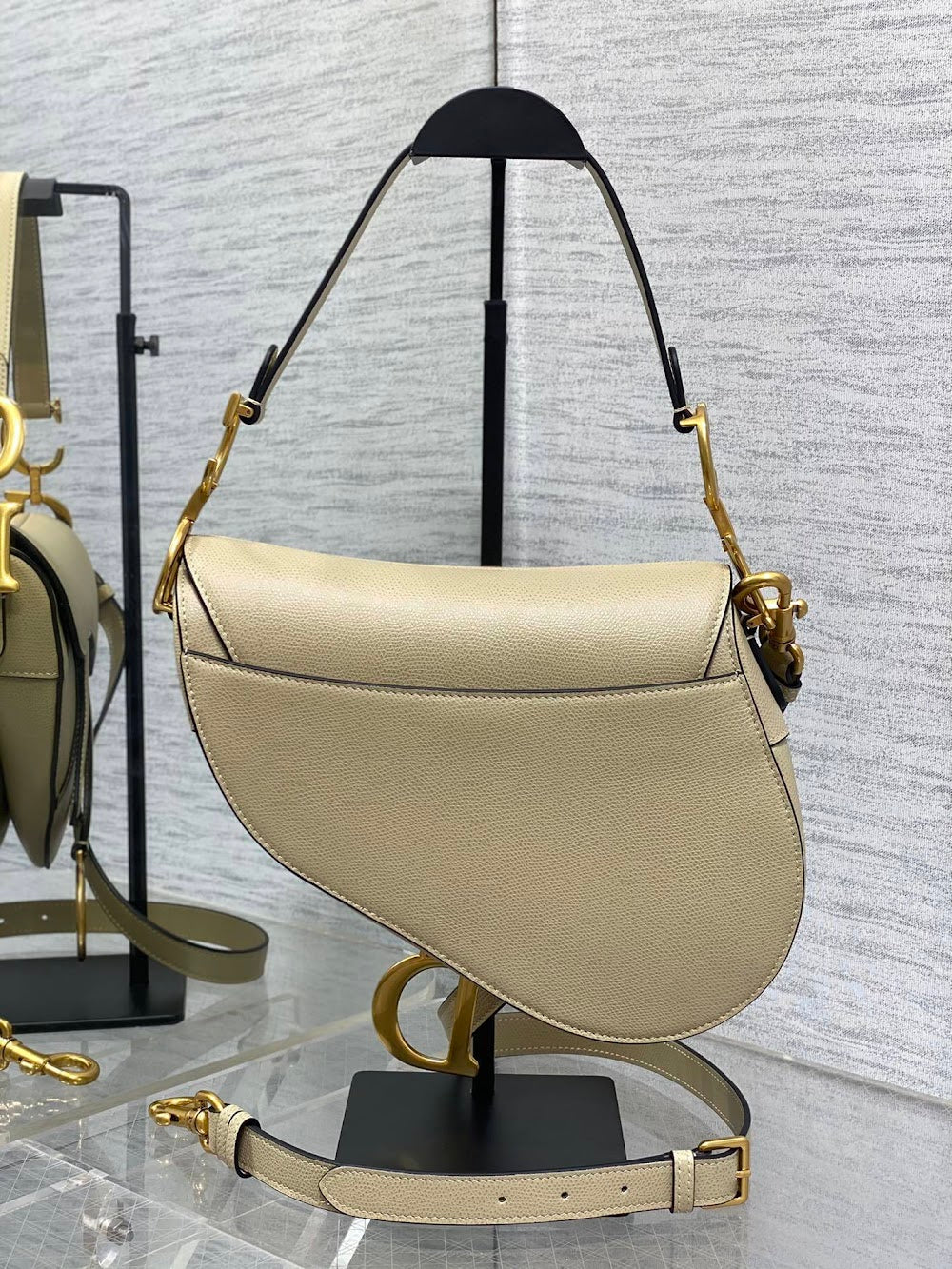 new-luxury-designer-bags-nm16178