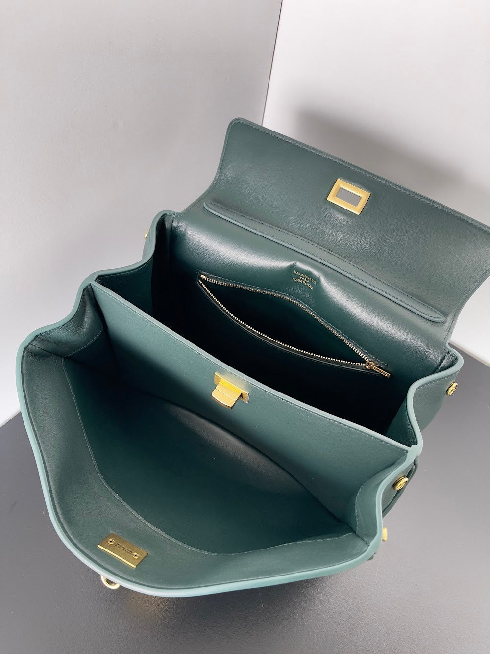 Ezyycart Bags Balenciaga Luxury Bag --110828